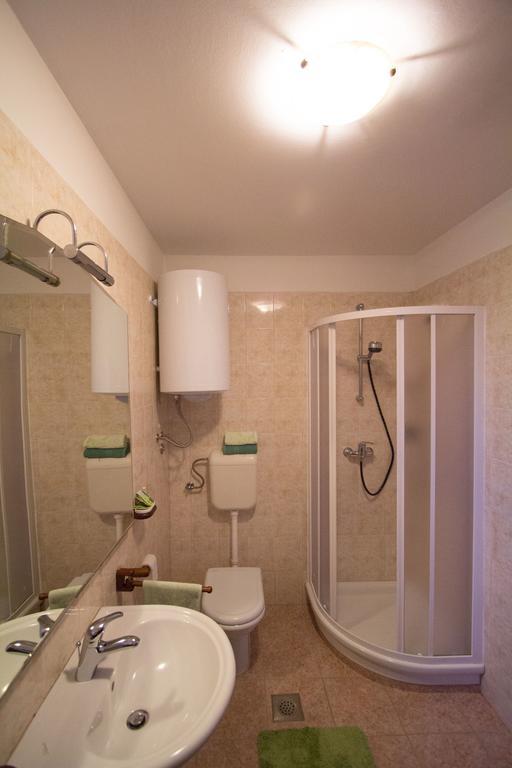 Apartment Cherry روفينج الغرفة الصورة