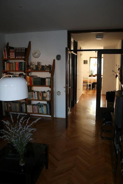 Apartment Cherry روفينج المظهر الخارجي الصورة